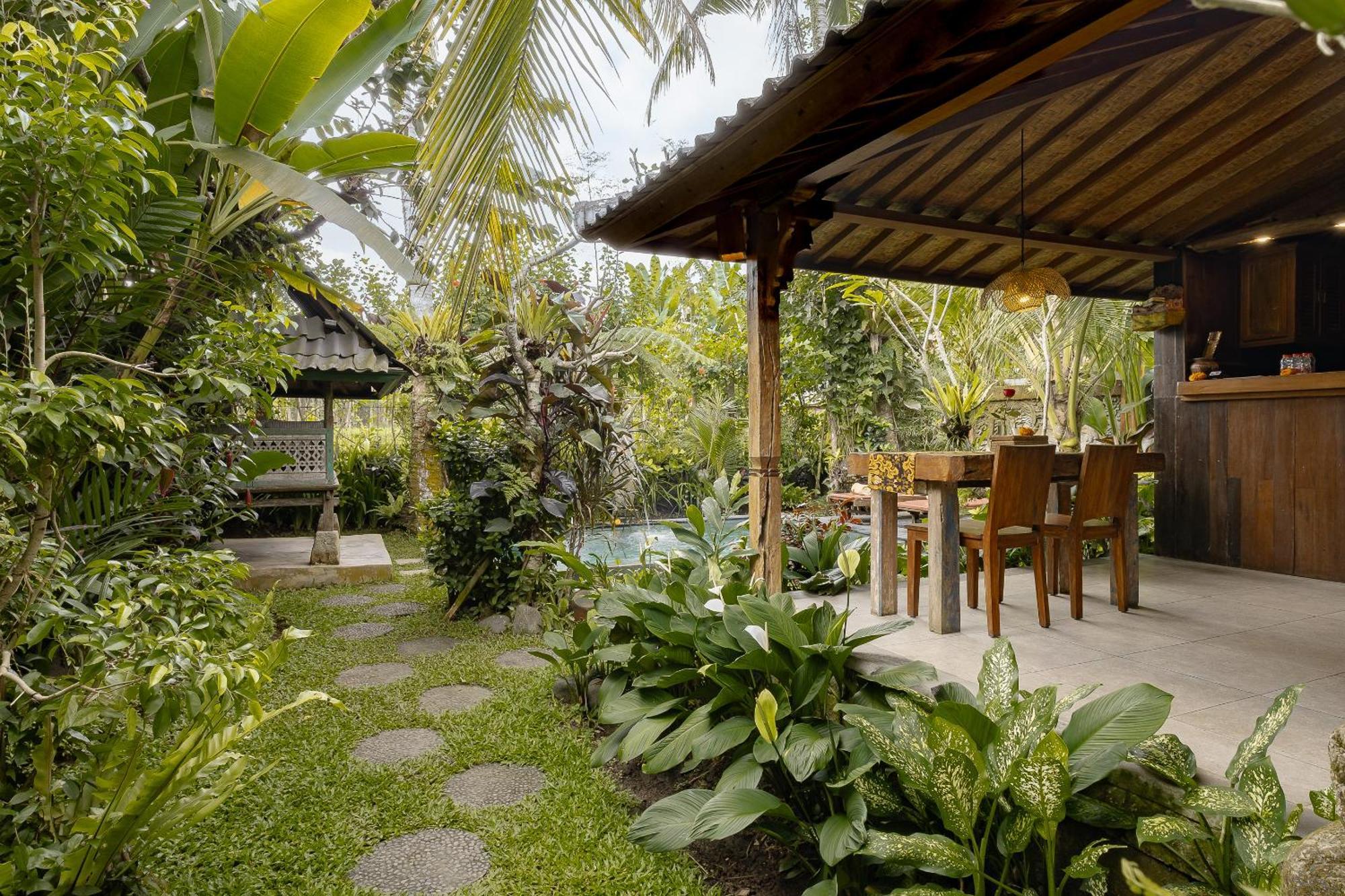 Moringa Ubud Villa Exterior photo