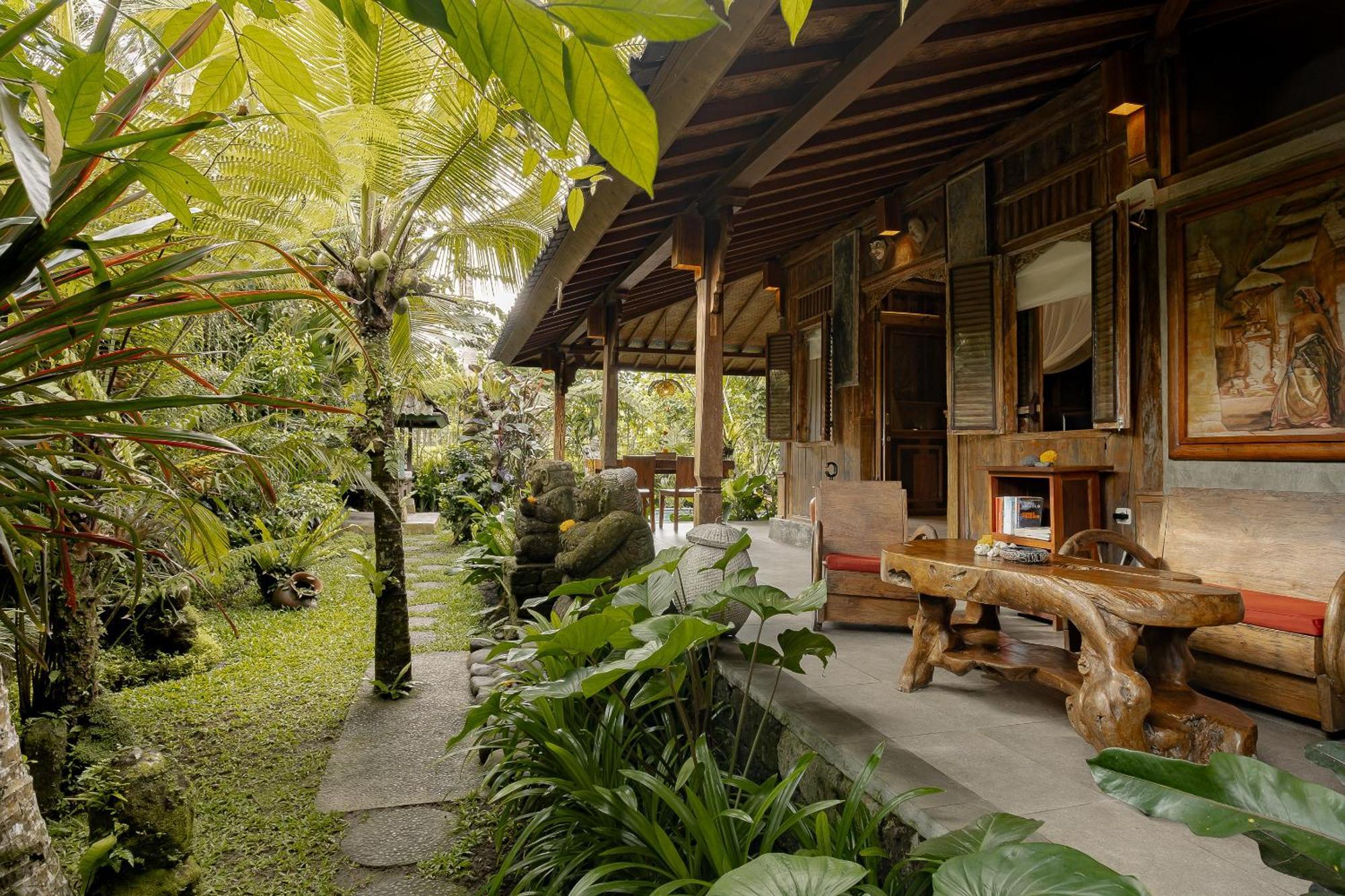 Moringa Ubud Villa Exterior photo